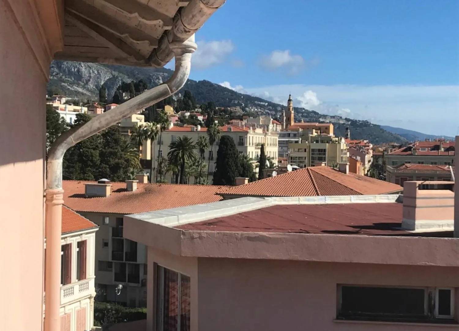 Lumineux Studio Sous Les Toits De Menton