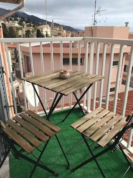 Lumineux Studio Sous Les Toits De Menton